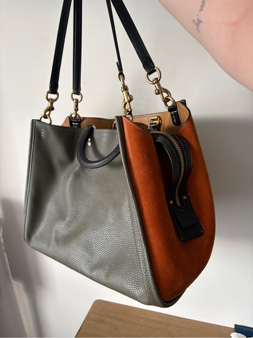 Coach Rogue 39 In Colorblock - Picture 2 of 7